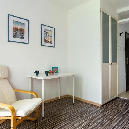 Apartman Let Me Sea Forest By Bookinghost